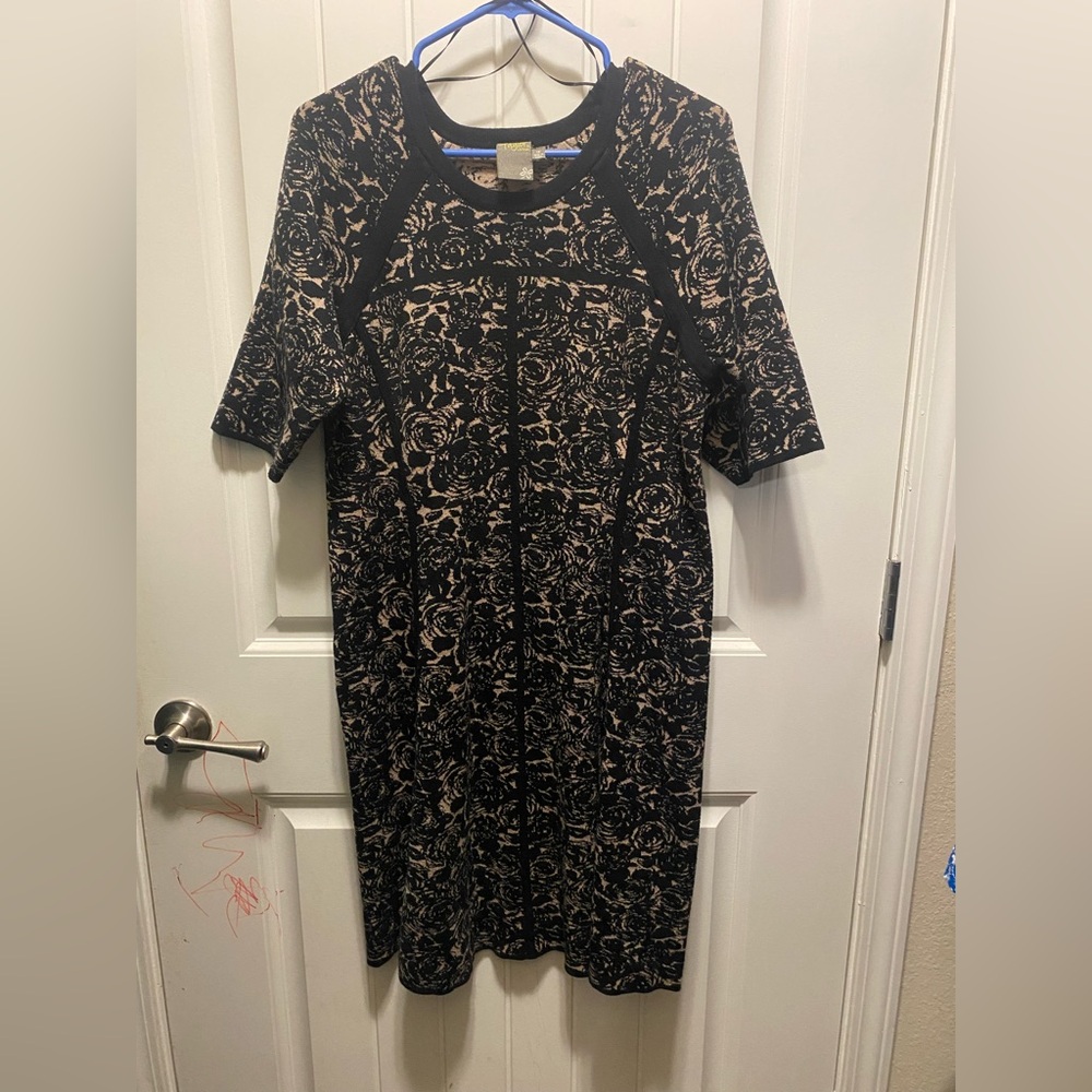 Taylor Black and Cream Rose Pattern Midi Dress